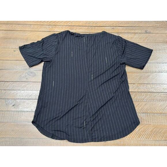 T Tahari Black Horizontal Stripe Basic T-Shirt Rayon Blend - Size L - Picture 7 of 7